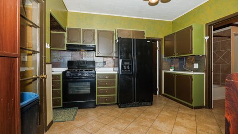 Tiny photo for 517 N Walnut Street, Clinton, IL 61727 (MLS # 12581926)