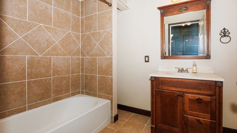 Tiny photo for 517 N Walnut Street, Clinton, IL 61727 (MLS # 12581926)