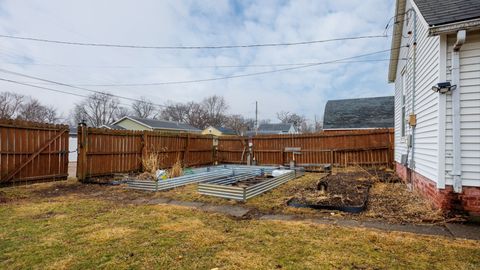 Tiny photo for 517 N Walnut Street, Clinton, IL 61727 (MLS # 12581926)