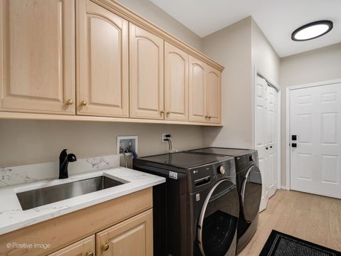 Tiny photo for 2535 Stonebridge Lane, Northbrook, IL 60062 (MLS # 12556112)