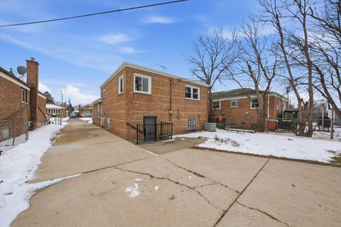 Tiny photo for 14223 University Avenue, Dolton, IL 60419 (MLS # 12626375)