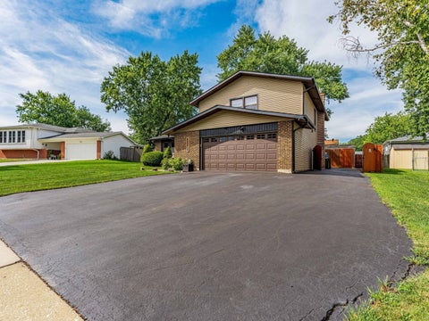 Tiny photo for 349 Knight Court, Bolingbrook, IL 60440 (MLS # 12756365)