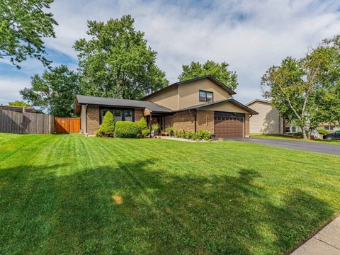 Tiny photo for 349 Knight Court, Bolingbrook, IL 60440 (MLS # 12756365)
