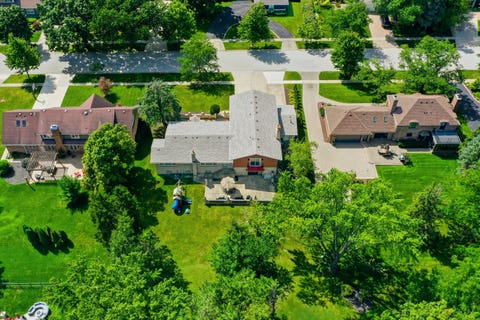 Tiny photo for 705 Ruskin Drive, Elk Grove Village, IL 60007 (MLS # 12739476)
