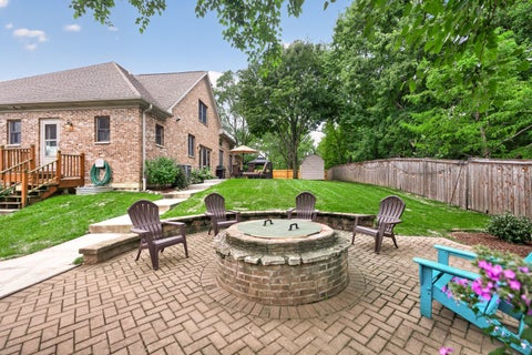 Tiny photo for 408 W Pine Avenue, Roselle, IL 60172 (MLS # 12757130)