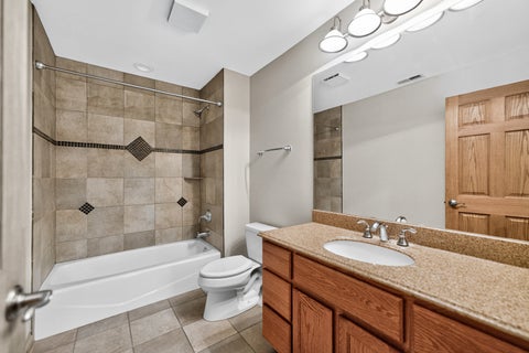 Tiny photo for 408 W Pine Avenue, Roselle, IL 60172 (MLS # 12757130)