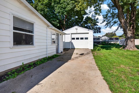 Tiny photo for 102 N Woodlawn Street, Downs, IL 61736 (MLS # 12661079)