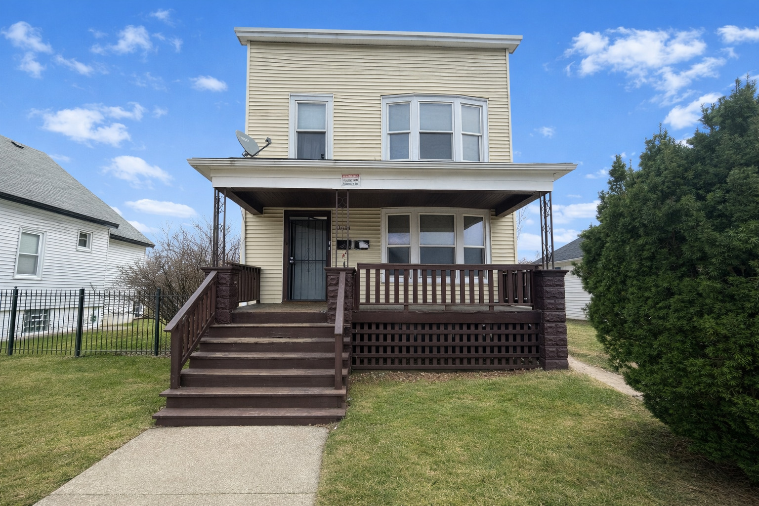Photo 1 of 14 — 11633 S Parnell Avenue, Chicago, IL 60628