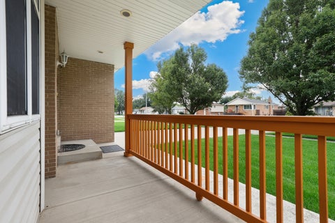 Tiny photo for 8542 Latrobe Avenue, Burbank, IL 60459 (MLS # 12762483)