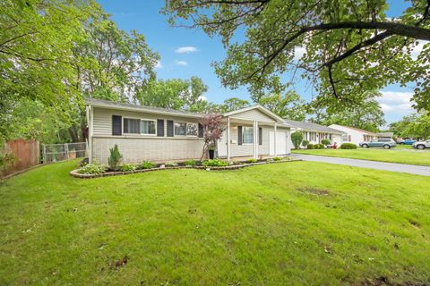 Tiny photo for 10227 Hilltop Drive, Orland Park, IL 60462 (MLS # 12642356)