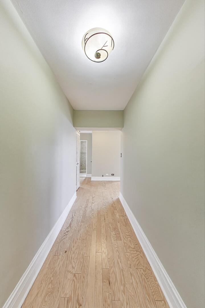 4970 N Marine Drive 1024