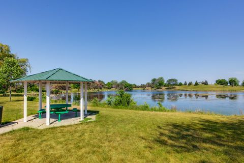 Tiny photo for 4 PARKSIDE Court #12, Vernon Hills, IL 60061 (MLS # 12495466)