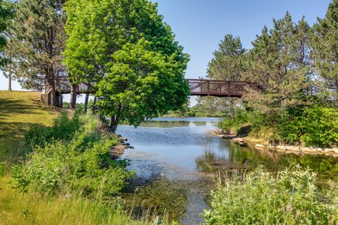 Tiny photo for 4 PARKSIDE Court #12, Vernon Hills, IL 60061 (MLS # 12495466)