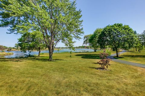 Tiny photo for 4 PARKSIDE Court #12, Vernon Hills, IL 60061 (MLS # 12495466)