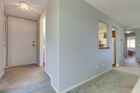 Tiny photo for 4 PARKSIDE Court #12, Vernon Hills, IL 60061 (MLS # 12495466)