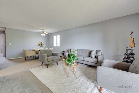 Tiny photo for 4 PARKSIDE Court #12, Vernon Hills, IL 60061 (MLS # 12495466)