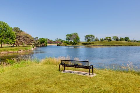 Tiny photo for 4 PARKSIDE Court #12, Vernon Hills, IL 60061 (MLS # 12495466)