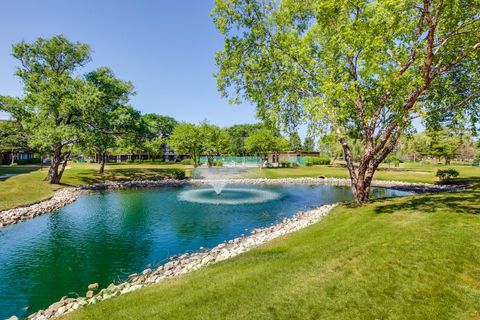 Tiny photo for 4 PARKSIDE Court #12, Vernon Hills, IL 60061 (MLS # 12495466)