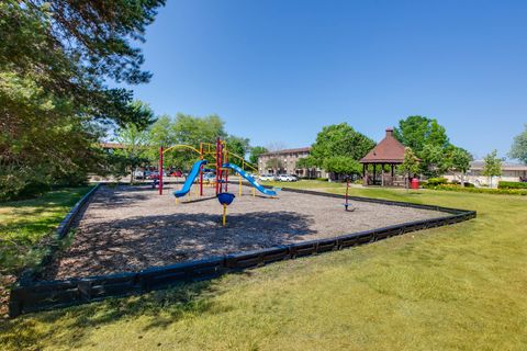 Tiny photo for 4 PARKSIDE Court #12, Vernon Hills, IL 60061 (MLS # 12495466)