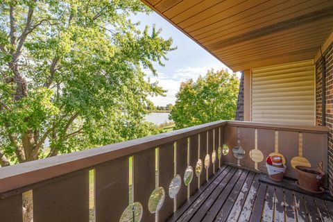 Tiny photo for 4 PARKSIDE Court #12, Vernon Hills, IL 60061 (MLS # 12495466)