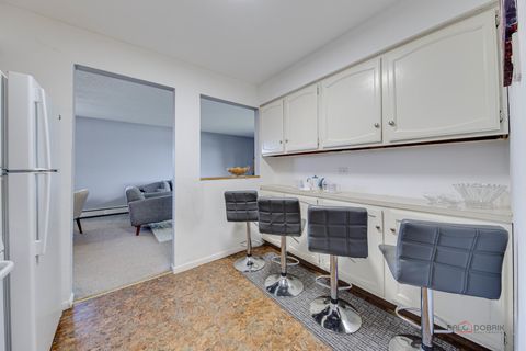 Tiny photo for 4 PARKSIDE Court #12, Vernon Hills, IL 60061 (MLS # 12495466)