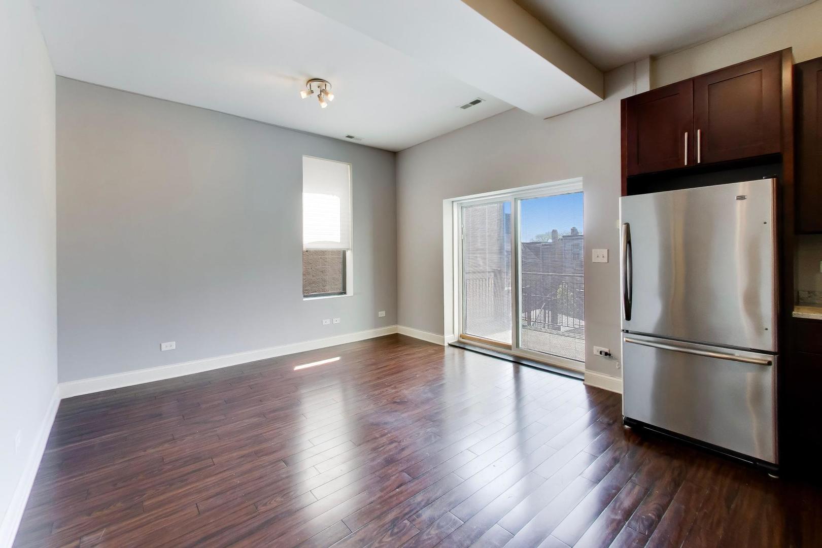 1312 N Claremont Avenue