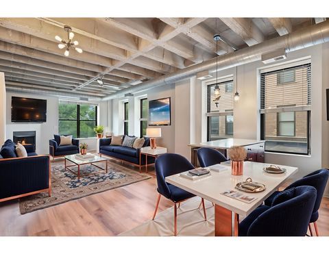 Tiny photo for 811 S LYTLE Street #207, Chicago, IL 60607 (MLS # 12468625)