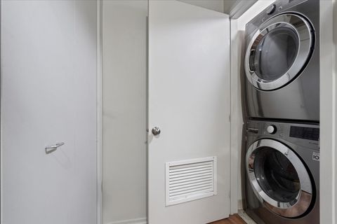 Tiny photo for 811 S LYTLE Street #207, Chicago, IL 60607 (MLS # 12468625)