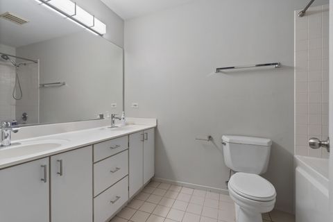 Tiny photo for 811 S LYTLE Street #207, Chicago, IL 60607 (MLS # 12468625)