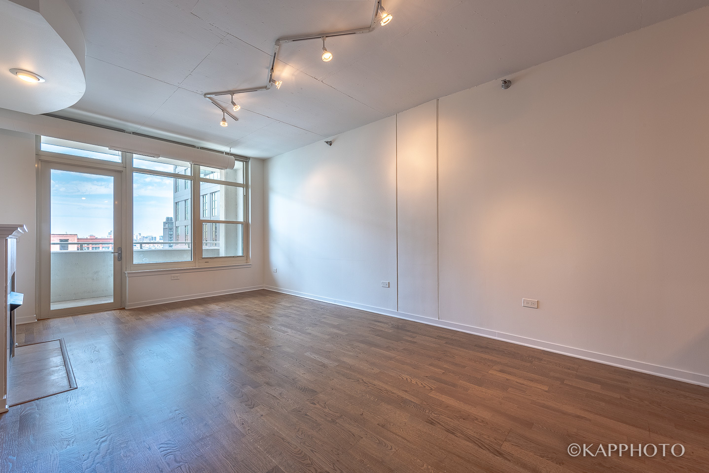 909 W Washington Boulevard 810