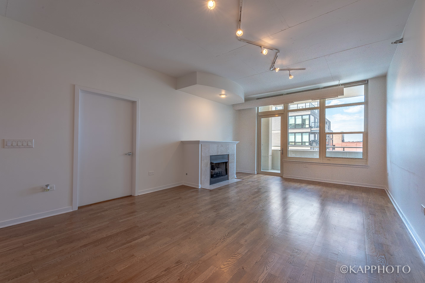 909 W Washington Boulevard 810