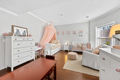 Tiny photo for 656 W Buckingham Place #1E, Chicago, IL 60657 (MLS # 12591930)