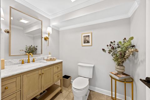 Tiny photo for 656 W Buckingham Place #1E, Chicago, IL 60657 (MLS # 12591930)