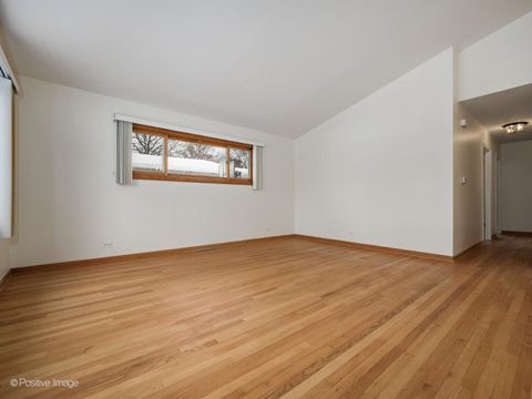 Tiny photo for 1019 Dell Road, Northbrook, IL 60062 (MLS # 12524917)