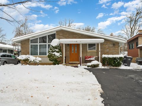 Tiny photo for 1019 Dell Road, Northbrook, IL 60062 (MLS # 12524917)