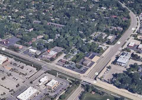 Tiny photo for 11 Shagbark Road, Lake Bluff, IL 60044 (MLS # 12371395)