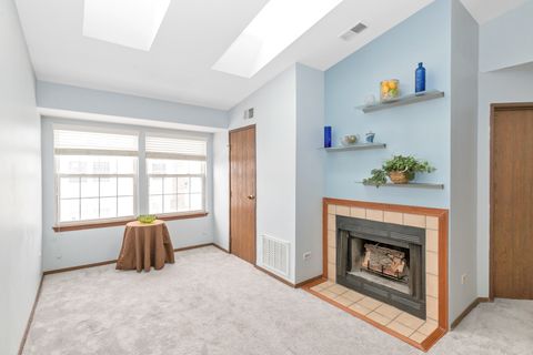 Tiny photo for 1337 E WYNDHAM Circle #208, Palatine, IL 60074 (MLS # 12538582)