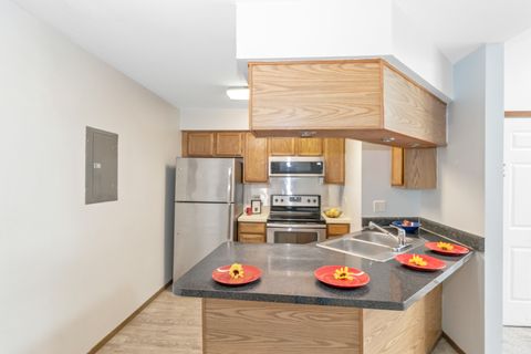 Tiny photo for 1337 E WYNDHAM Circle #208, Palatine, IL 60074 (MLS # 12538582)