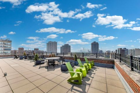 Tiny photo for 431 W OAKDALE Avenue #11A, Chicago, IL 60657 (MLS # 12449506)