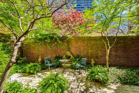 Tiny photo for 431 W OAKDALE Avenue #11A, Chicago, IL 60657 (MLS # 12449506)