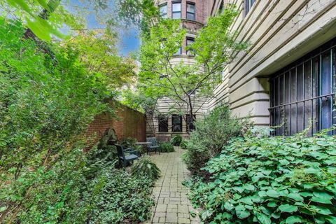 Tiny photo for 431 W OAKDALE Avenue #11A, Chicago, IL 60657 (MLS # 12449506)