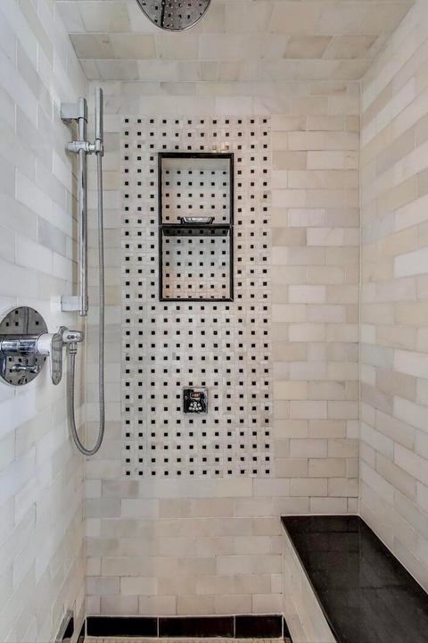 Tiny photo for 431 W OAKDALE Avenue #11A, Chicago, IL 60657 (MLS # 12449506)