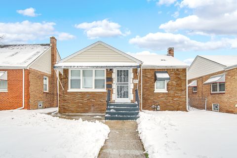 386 Paxton Avenue Calumet City IL 60409