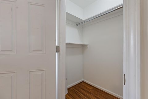 Tiny photo for 183 N East River Road #D3, Des Plaines, IL 60016 (MLS # 12474321)