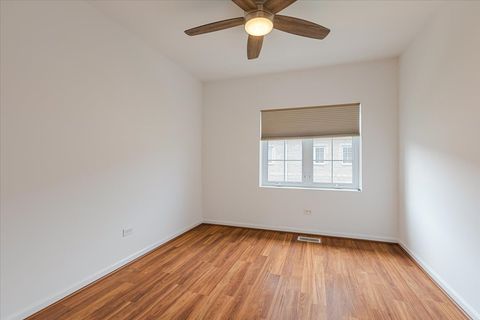 Tiny photo for 183 N East River Road #D3, Des Plaines, IL 60016 (MLS # 12474321)