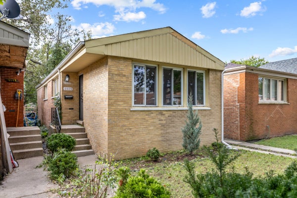 1115 W 110TH ST, CHICAGO, IL 60643 - Image a7df2f6b4416fcc57dde2a327f7dbfc2/1418240062