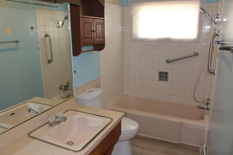 Tiny photo for 426 S Clinton Street, Clinton, IL 61727 (MLS # 12673951)