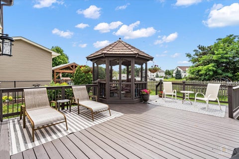 Tiny photo for 1875 Hawk Lane, Elk Grove Village, IL 60007 (MLS # 12708410)