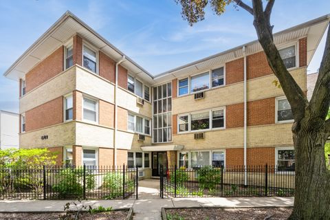 4709 N Virginia Avenue 1B Chicago IL 60625