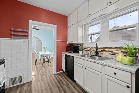 Tiny photo for 922 Madison Street, Davenport, IA 52804 (MLS # 12673628)
